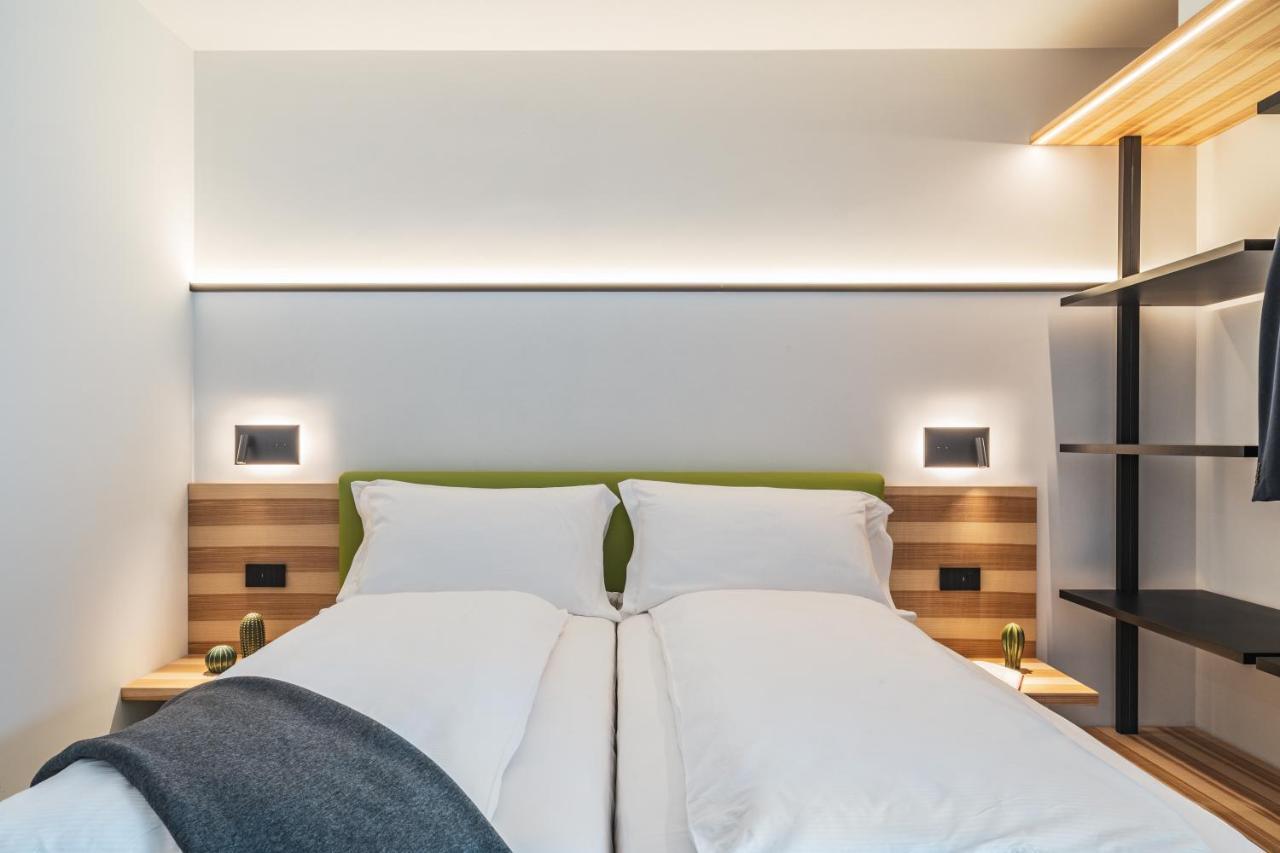Essence - Charming Suites Riva del Garda Exterior photo